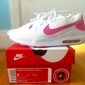 Brand new women’s nike air max oketo